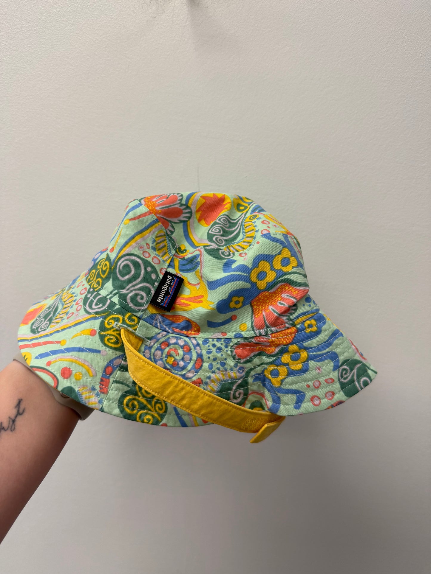 PANTAGONIA BUCKET HAT SIZE 3-6M