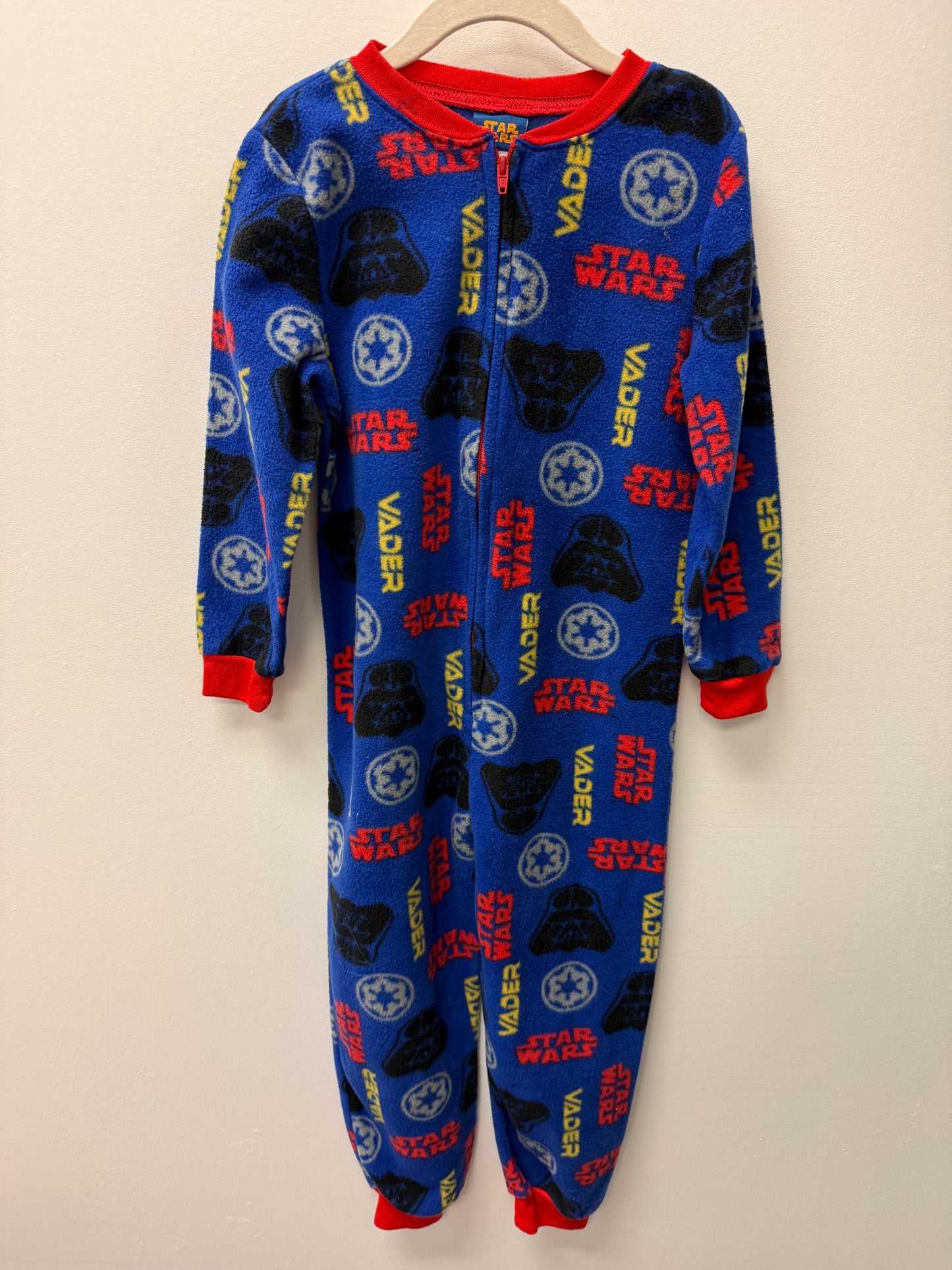 STAR WARS FLEECE SLEEPER SIZE 4T