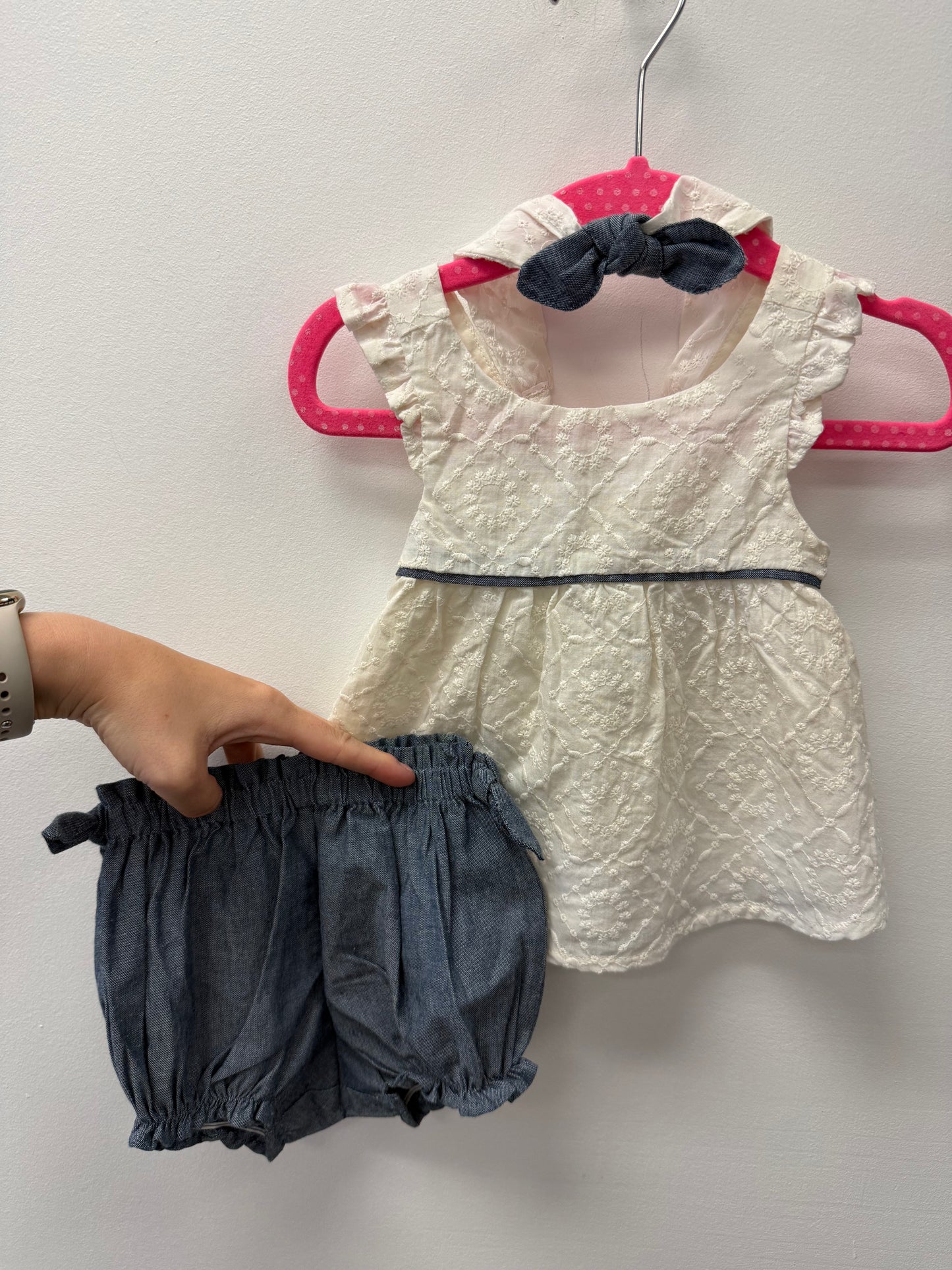 NWOT TAHARI BABY 3 PIECE SET SIZE 3-6M