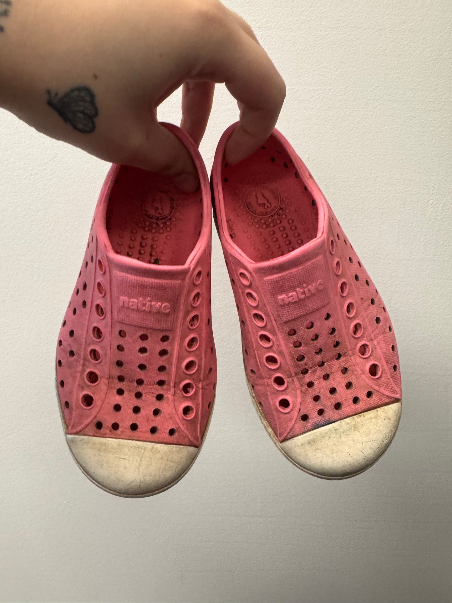 NATIVE PINK SHOES SIZE 8