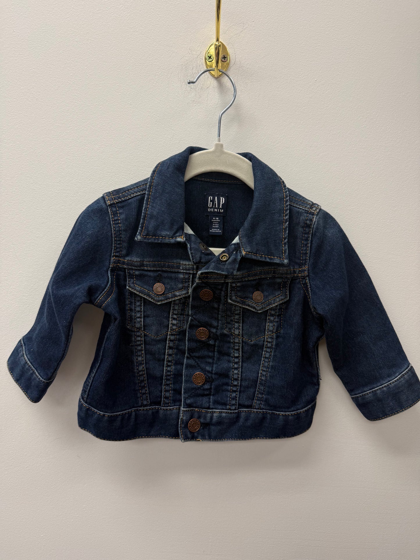 BABY GAP JEAN JACKET SIZE 6-12M