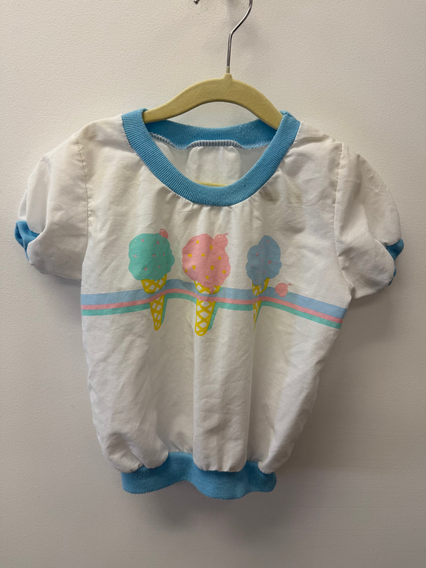 VINTAGE ICE CREAM SHIRT ROUGHLY SIZE 4-5