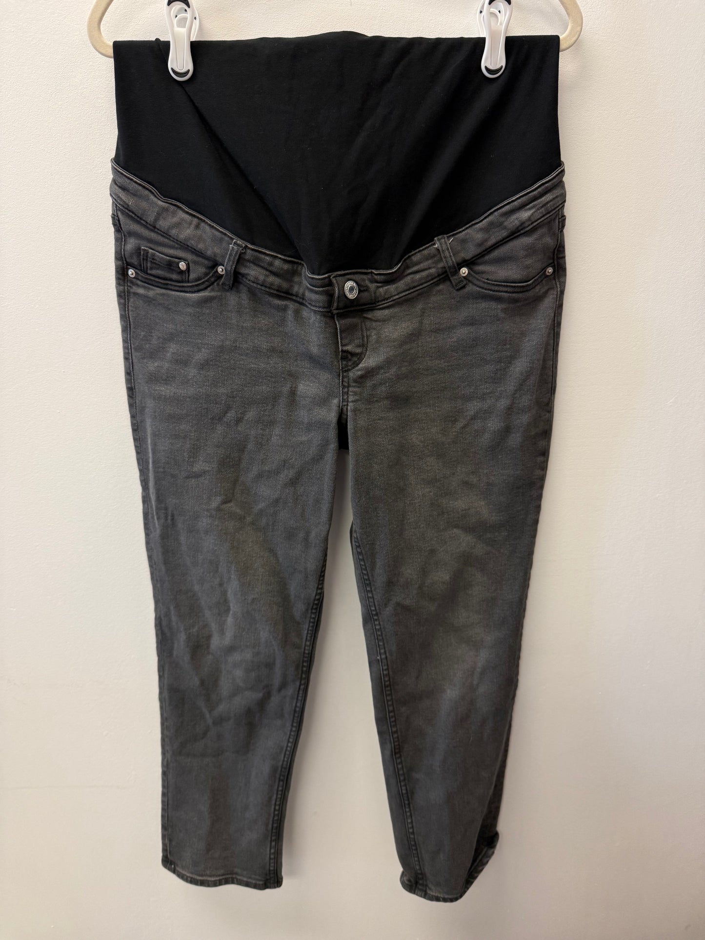 H&M STRAIGHT LEG MATERNITY JEANS SIZE MEDIUM