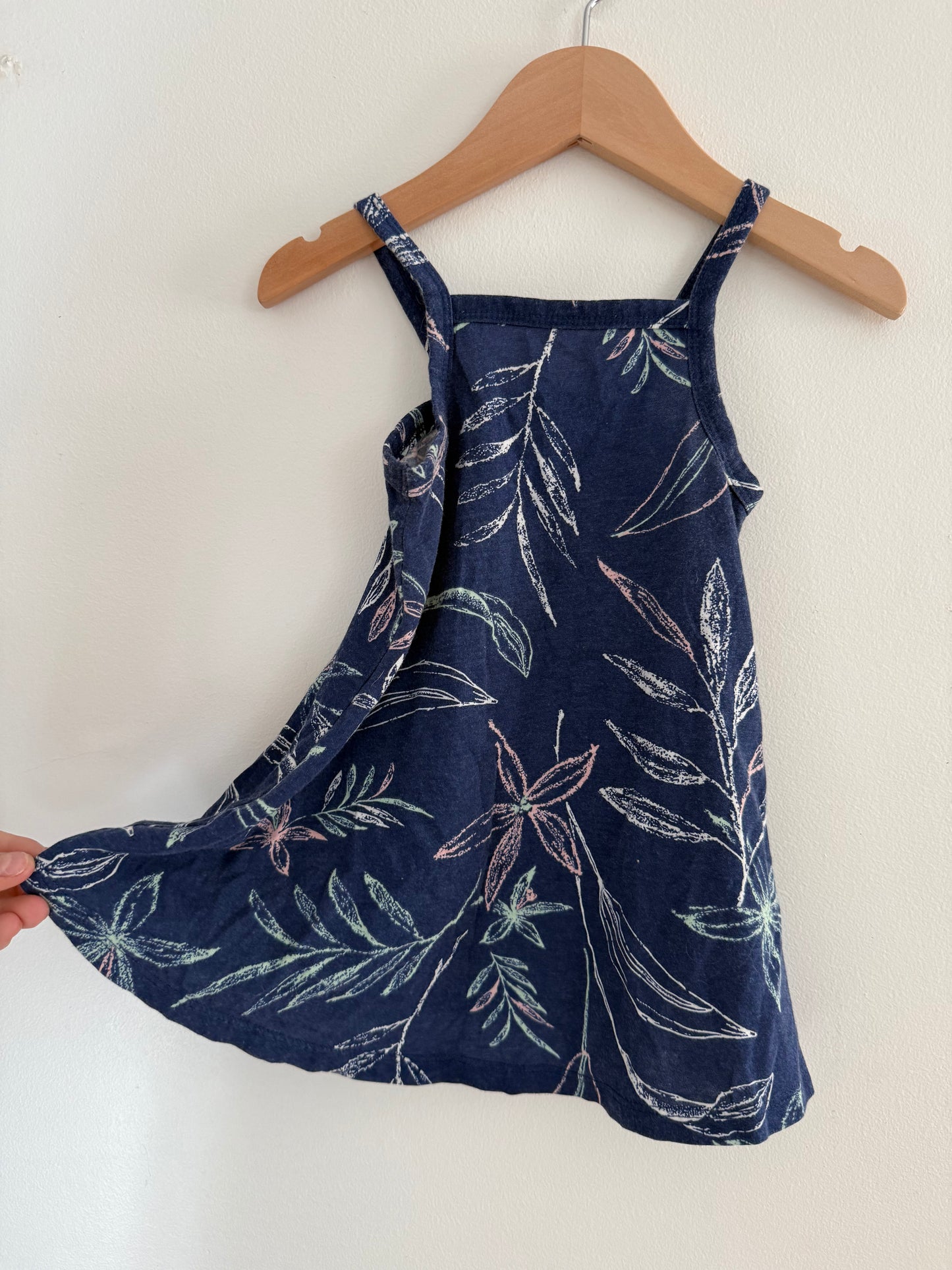 OLD NAVY LEAF DRESS SIZE 12-18M