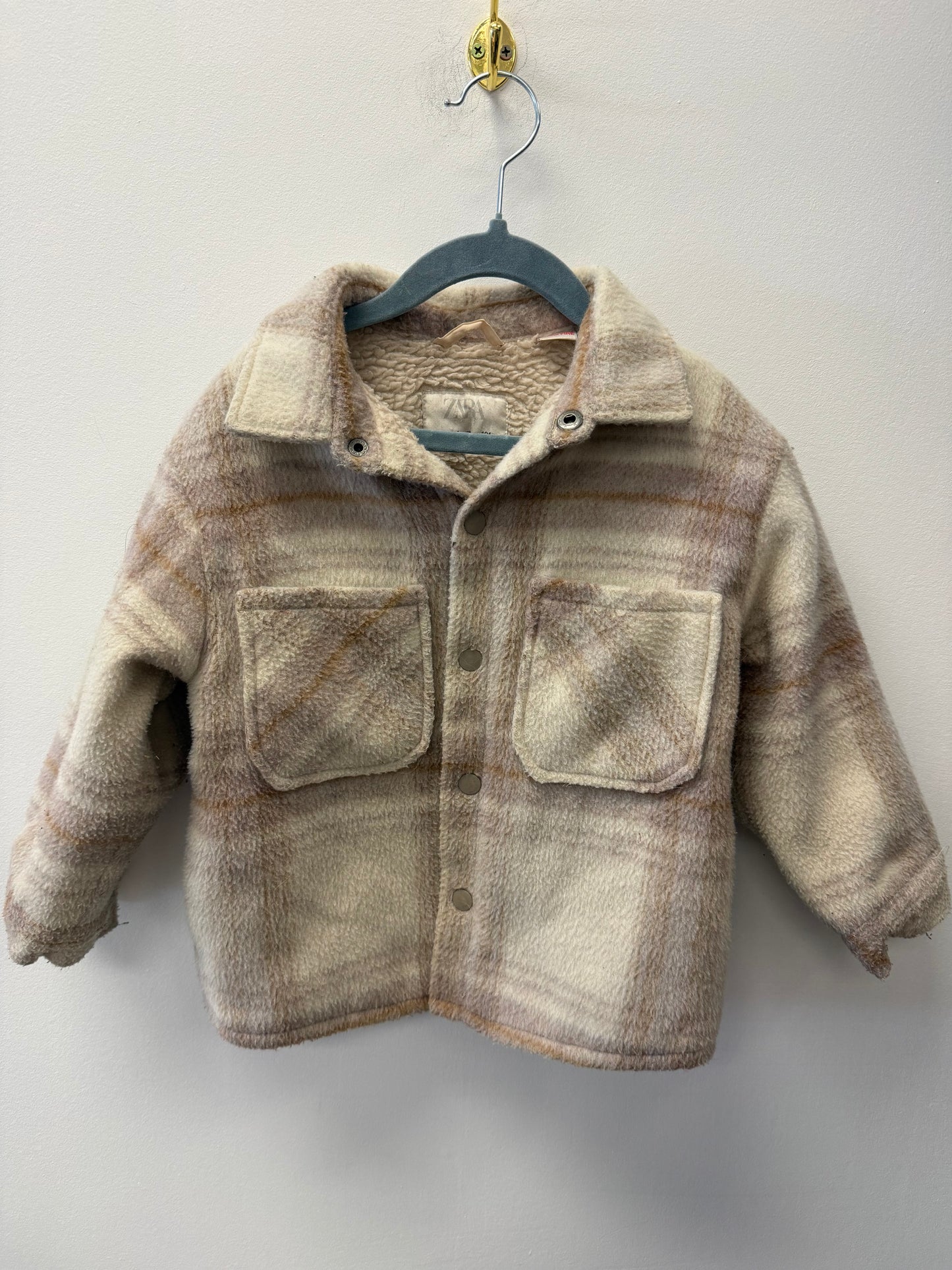 ZARA SHACKET SIZE 3-4