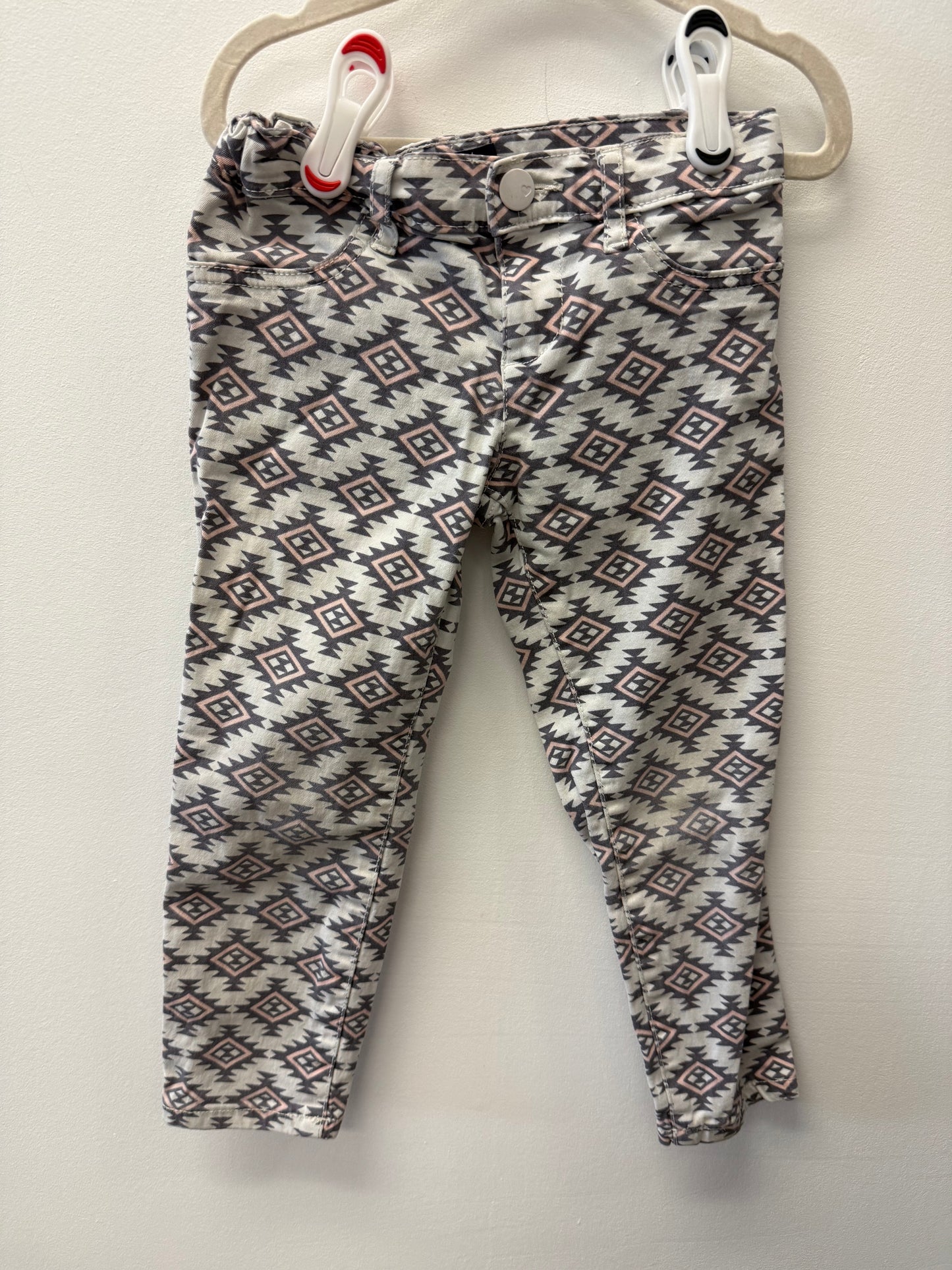 CHILDRENS PLACE AZTEC JEANS SIZE 5T