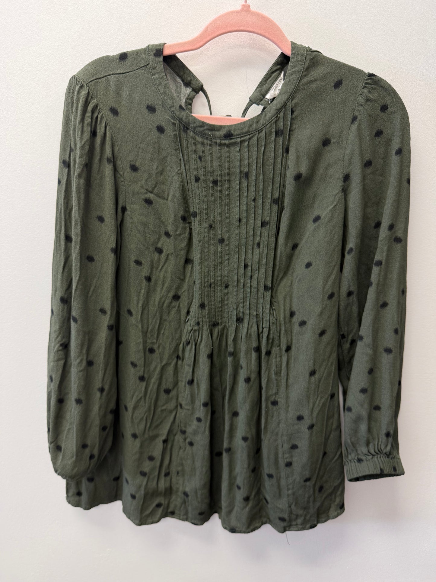 SERAPHINE NURSING SHIRT SIZE SMALL/MEDIUM