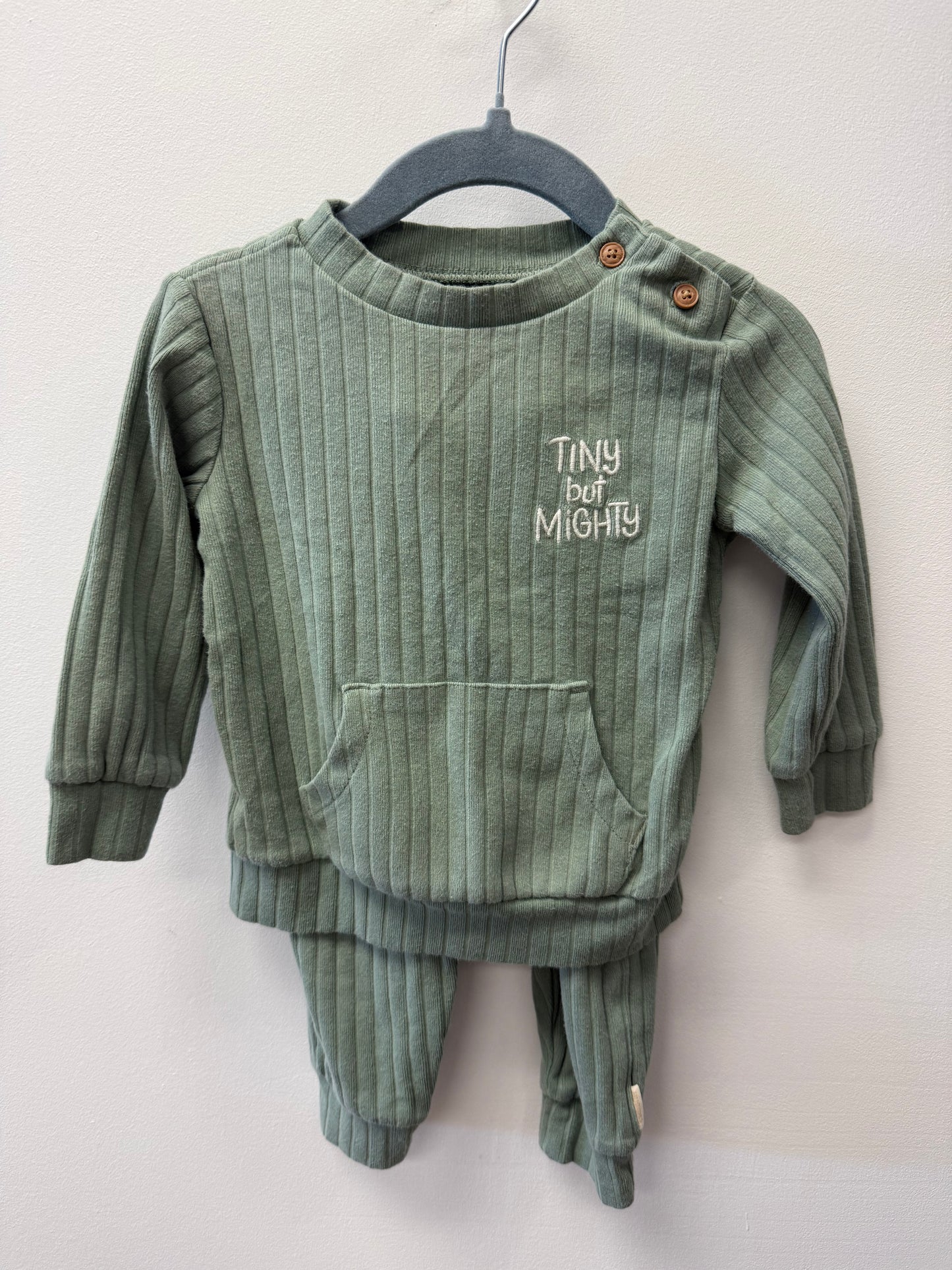 HUGGIES SAGE GREEN OUTFIT SIZE 12M