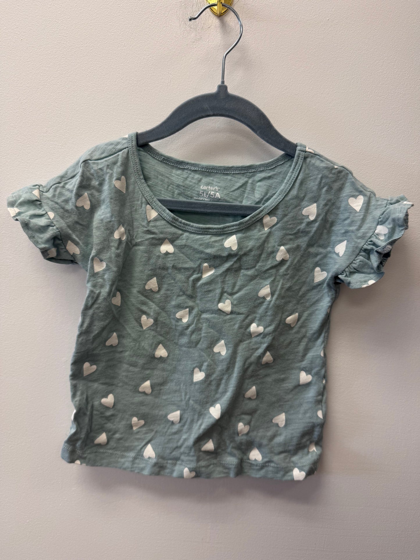 CARTERS HEART SHIRT SIZE 5T