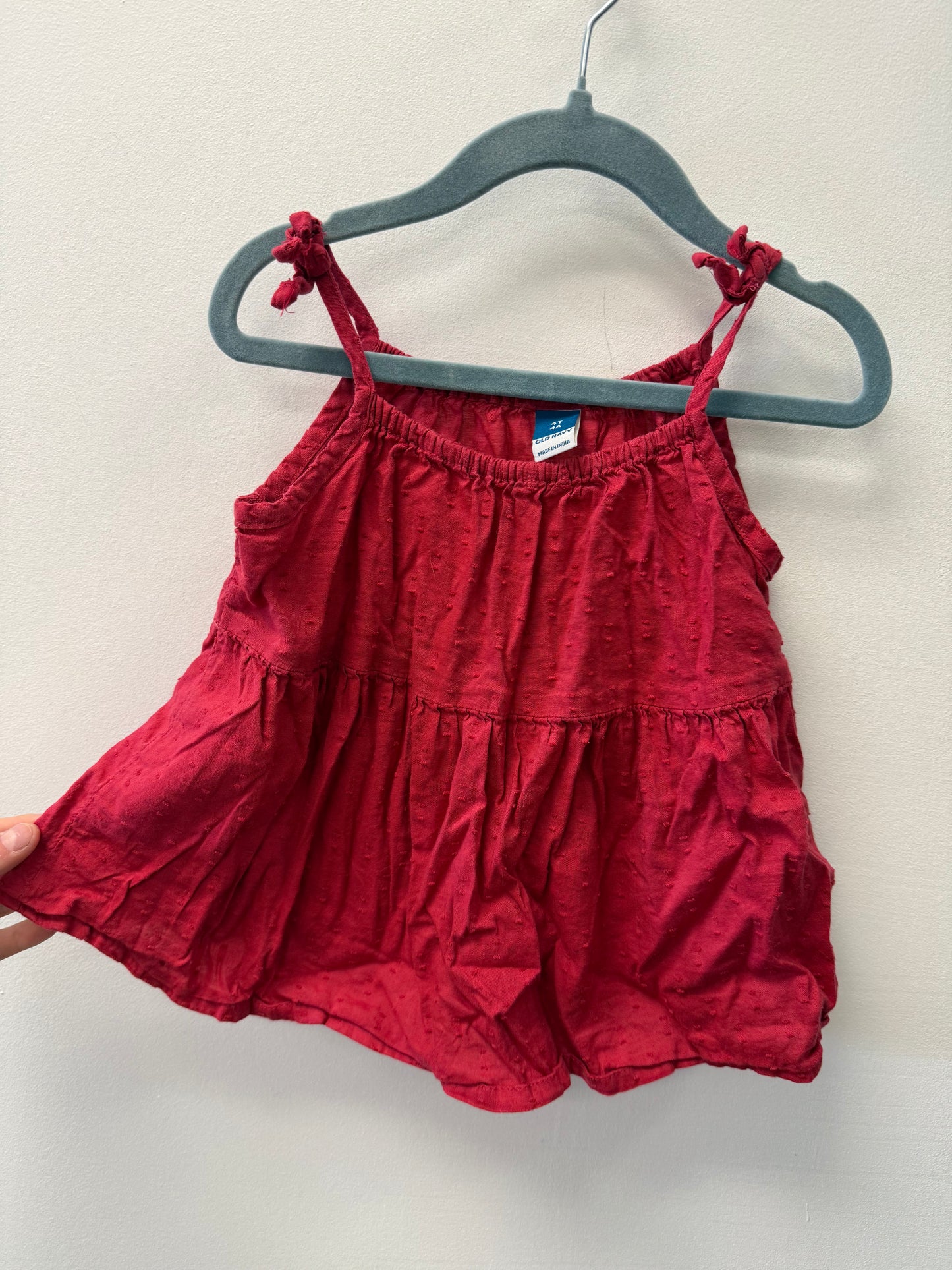 OLD NAVY RED SHIRT SIZE 4T