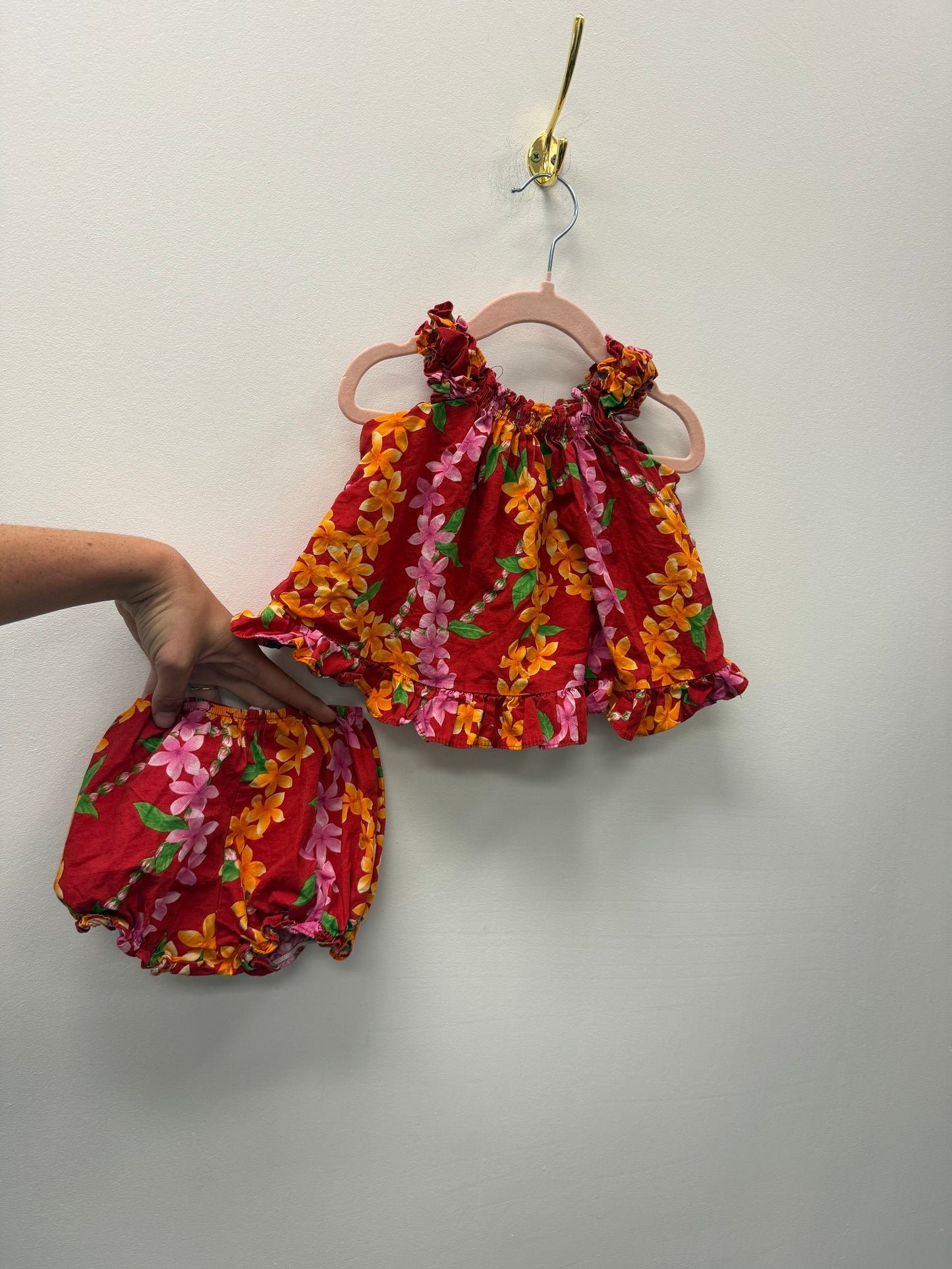 RJC 2 PIECE FLORAL SET SIZE 24M