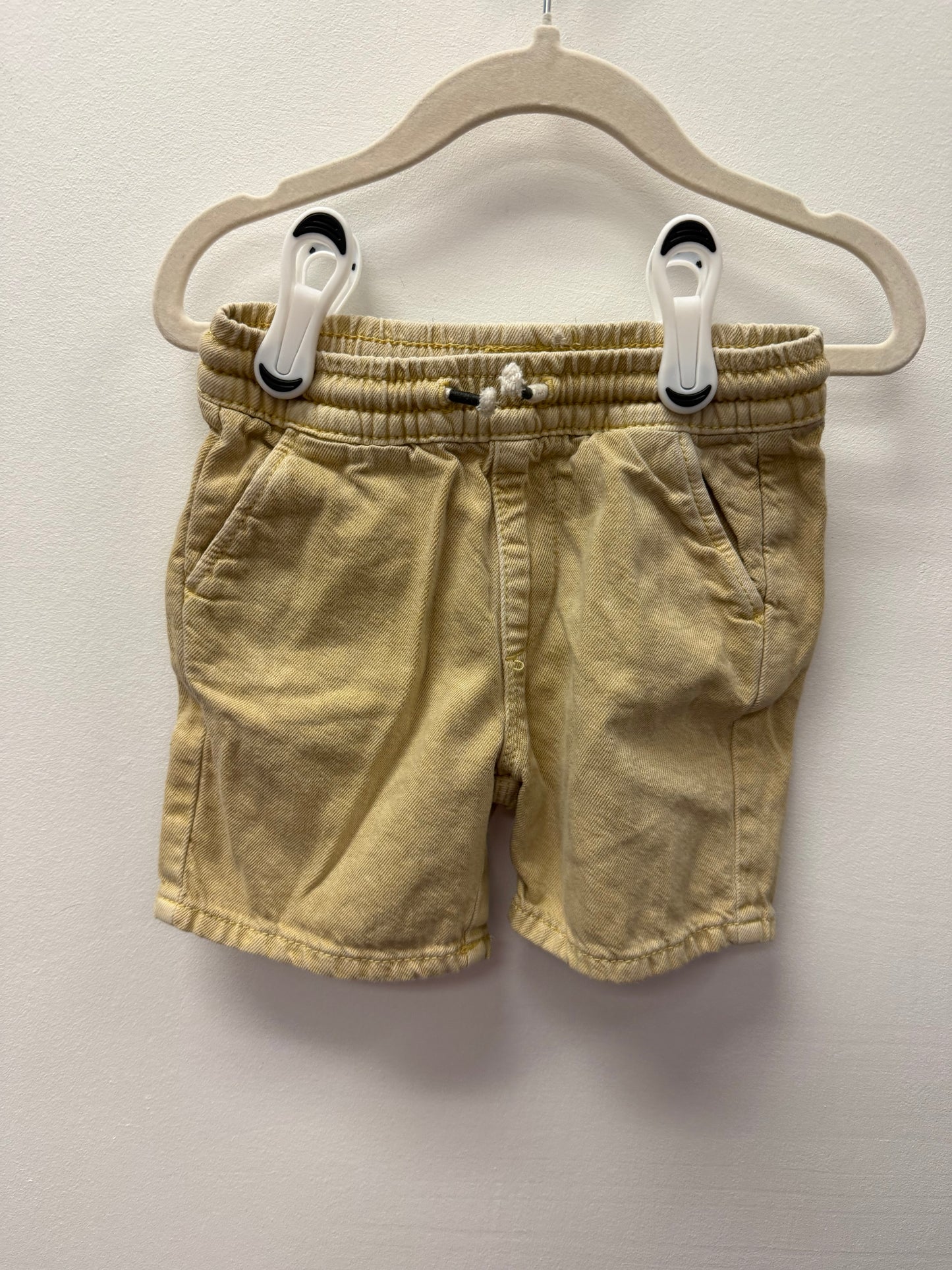ZARA SHORTS SIZE 9-12M