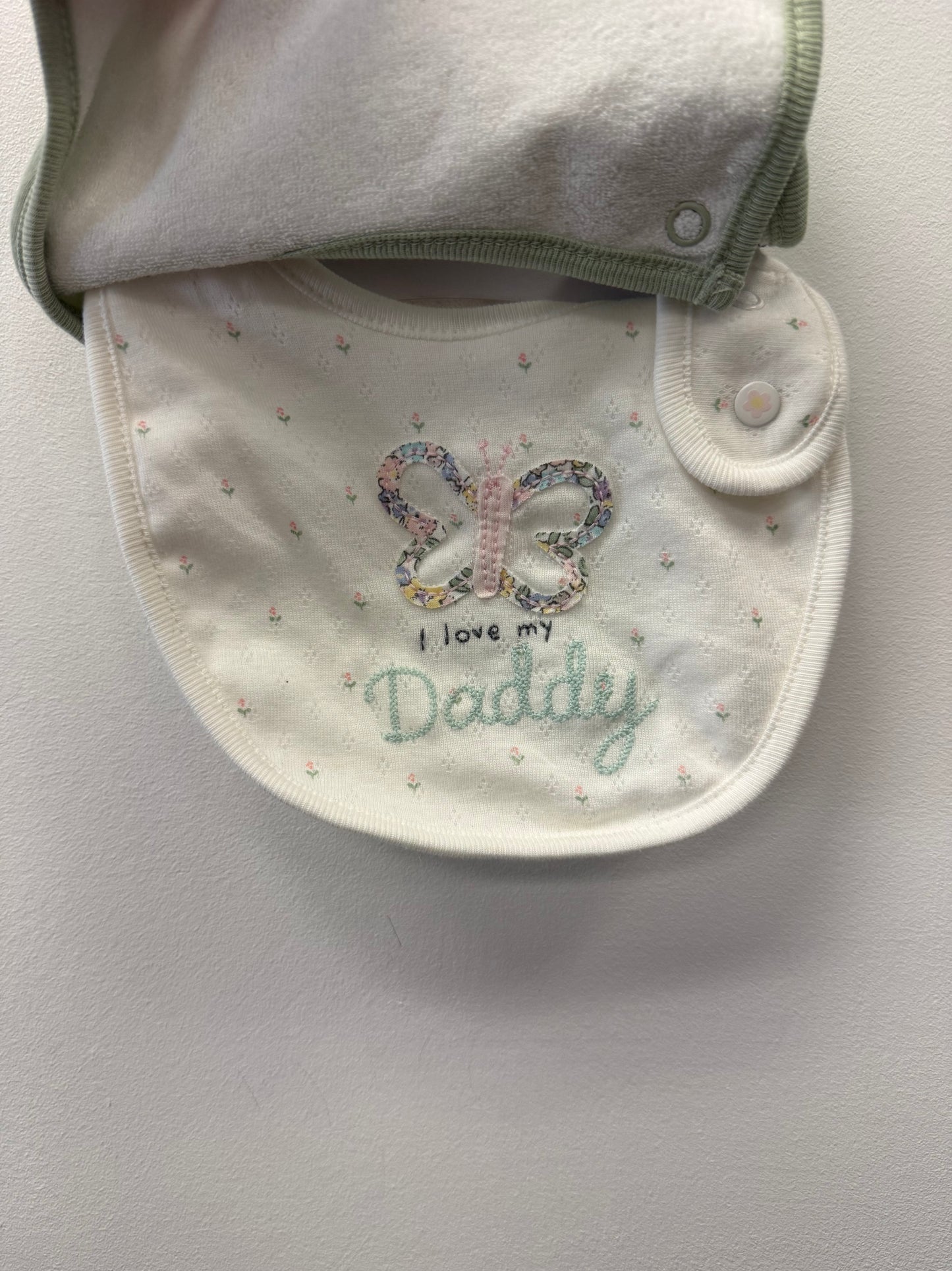 NEW NEXT BABY BIBS