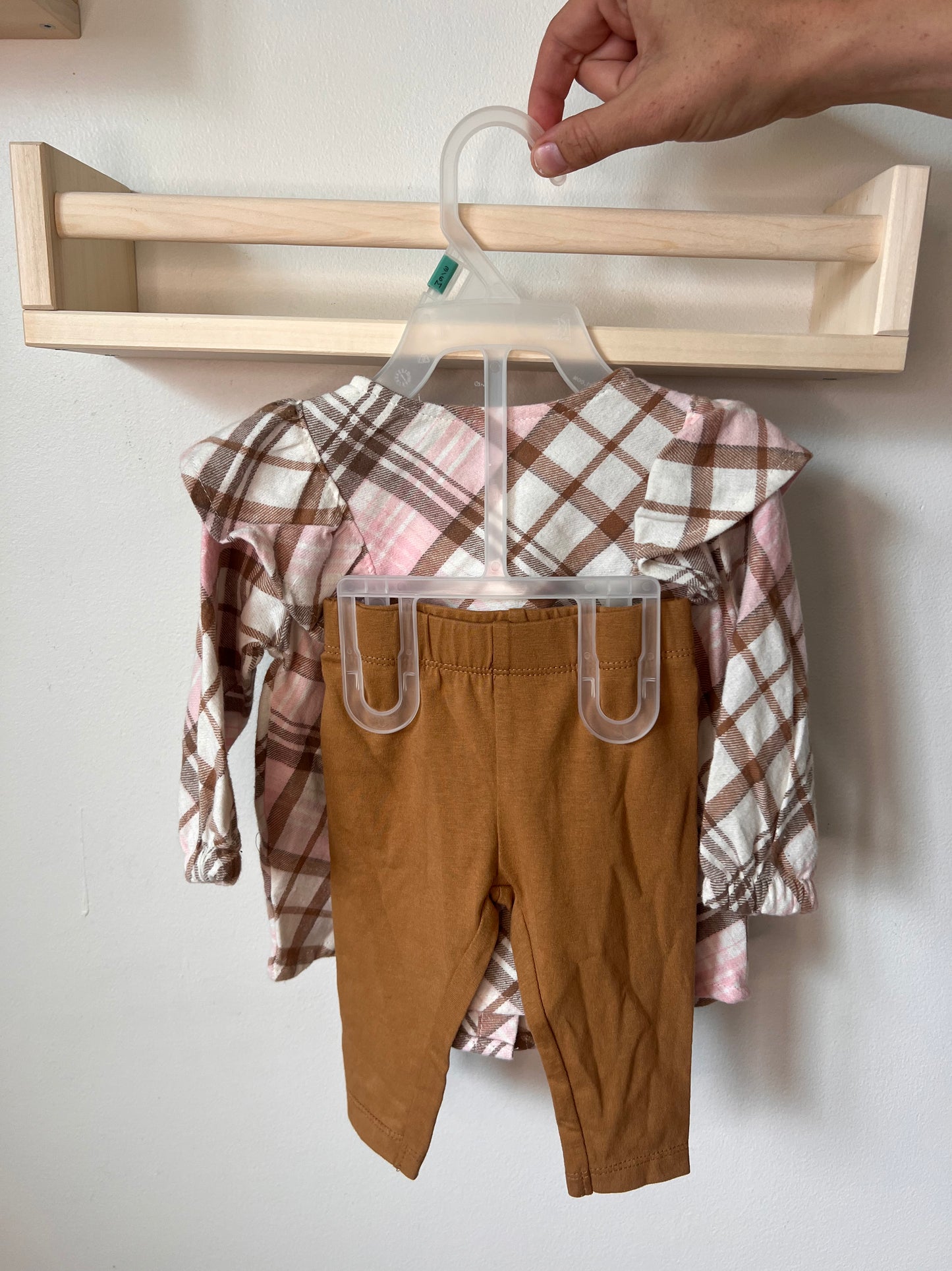 NEW GEORGE 2 PIECE OUTFIT 3-6M
