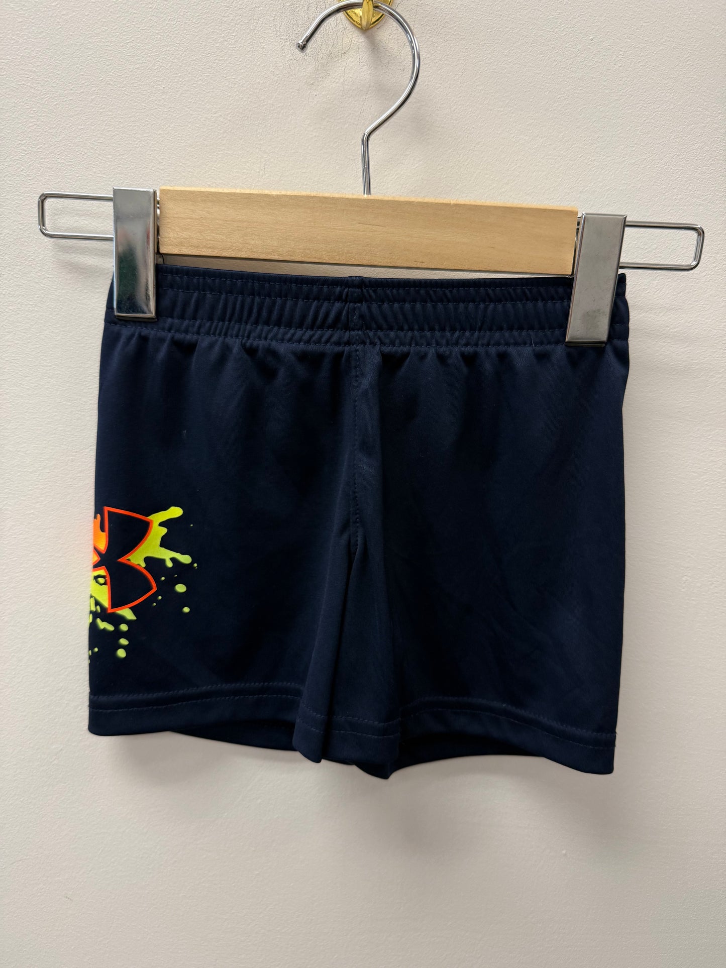 UNDER ARMOUR SHORTS SIZE 18M