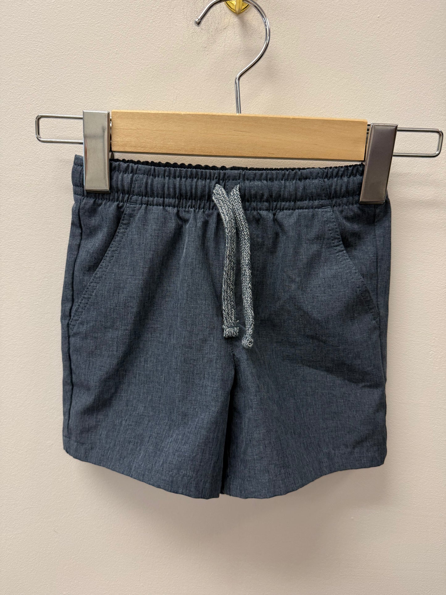 ANDY & EVAN SHORTS SIZE 2T
