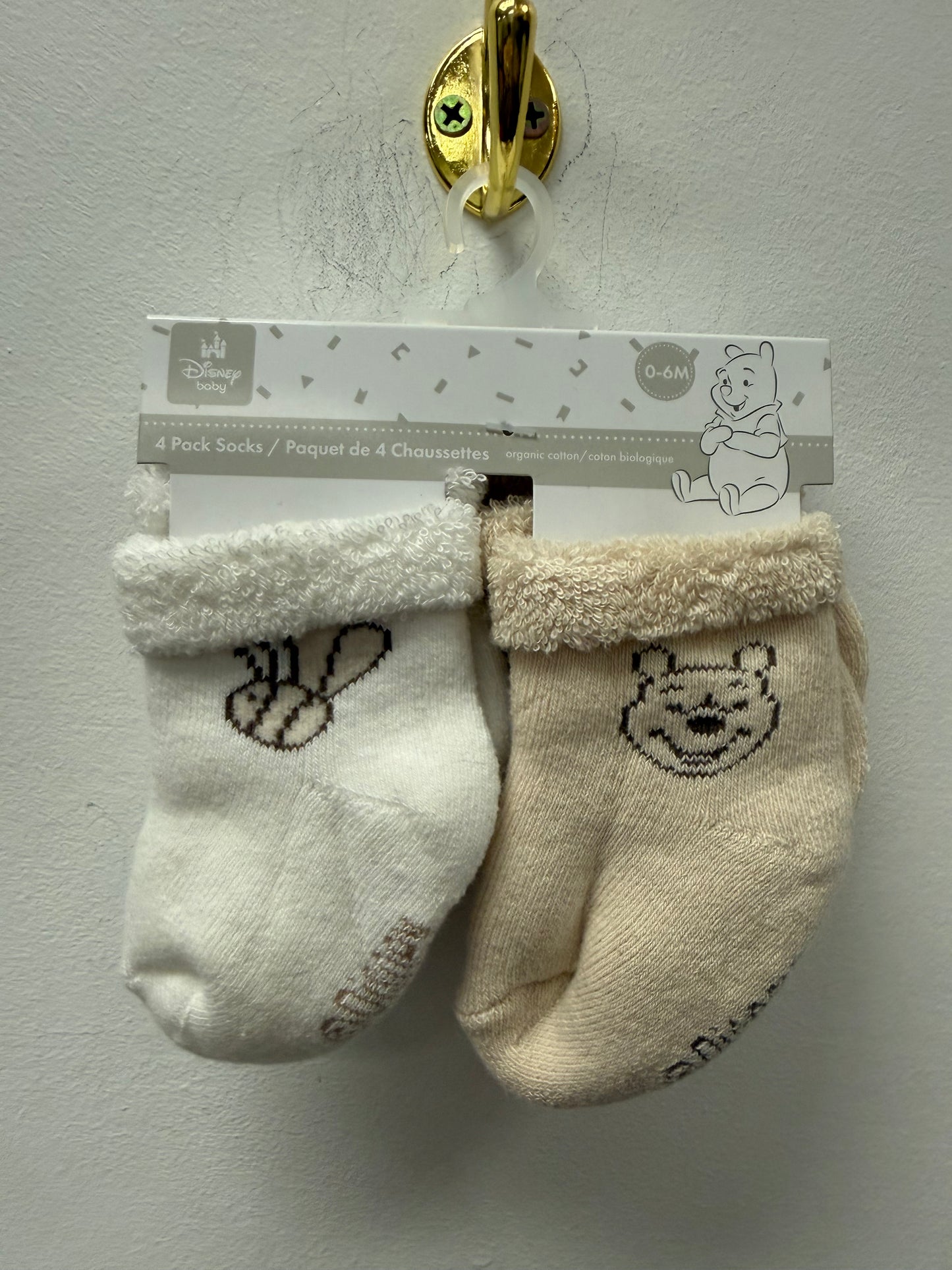 NEW DISNEY SOCKS SIZE 0-6M
