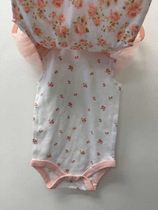 KYLEE + DEENA ONESIE SET SIZE 6-9M