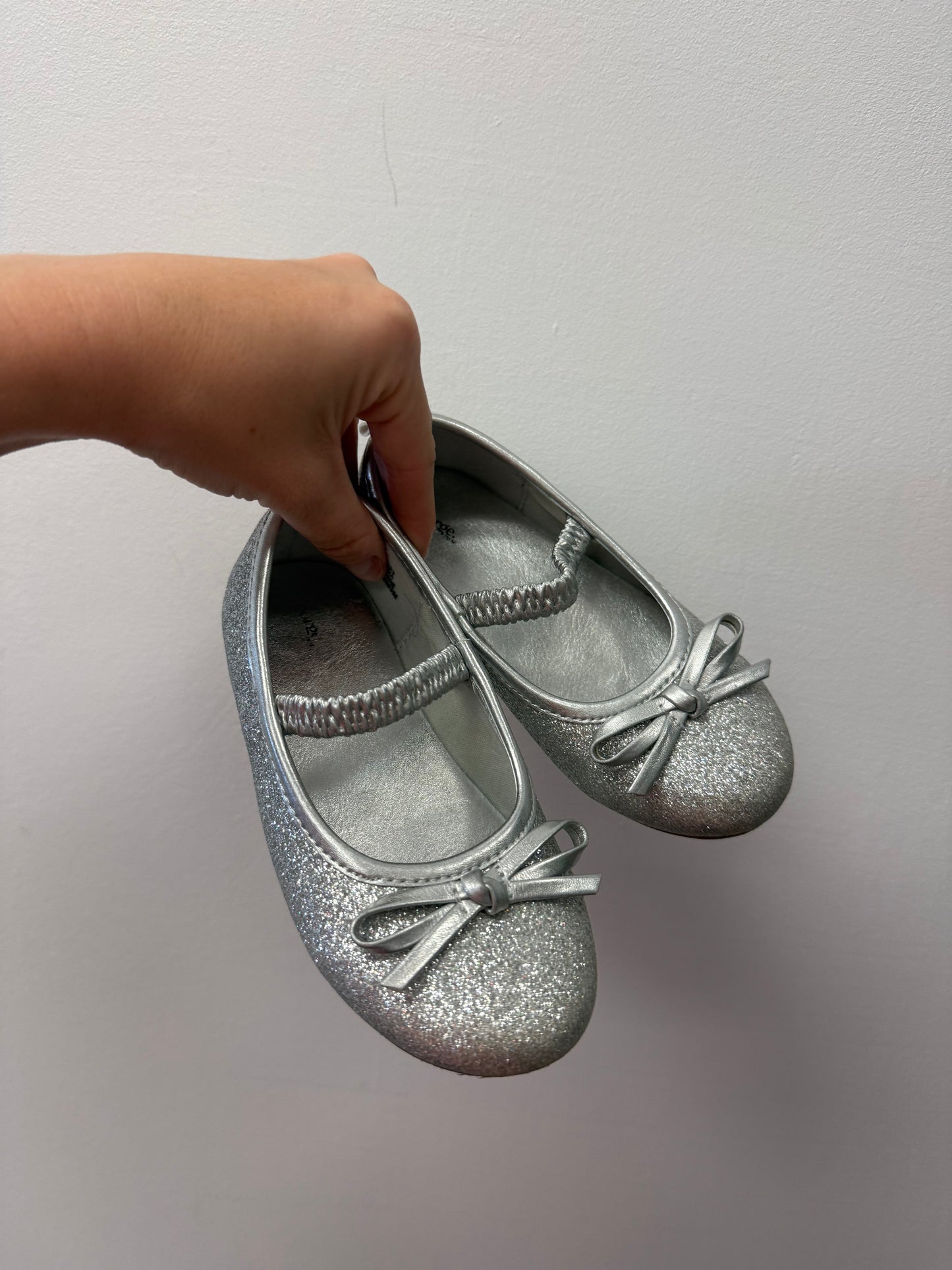 GEORGE SPARKLE FLATS SIZE 9