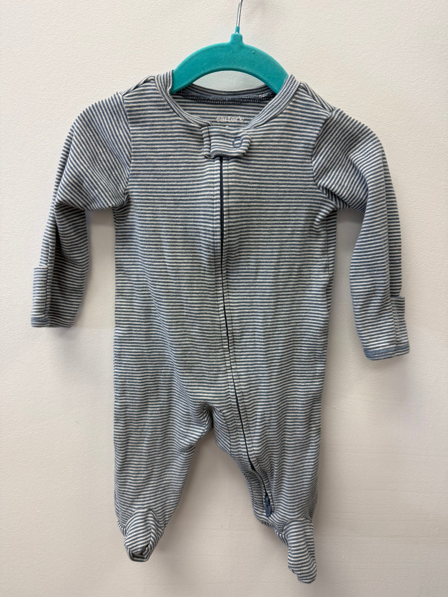 CARTERS STRIPPED SLEEPER SIZE 3M