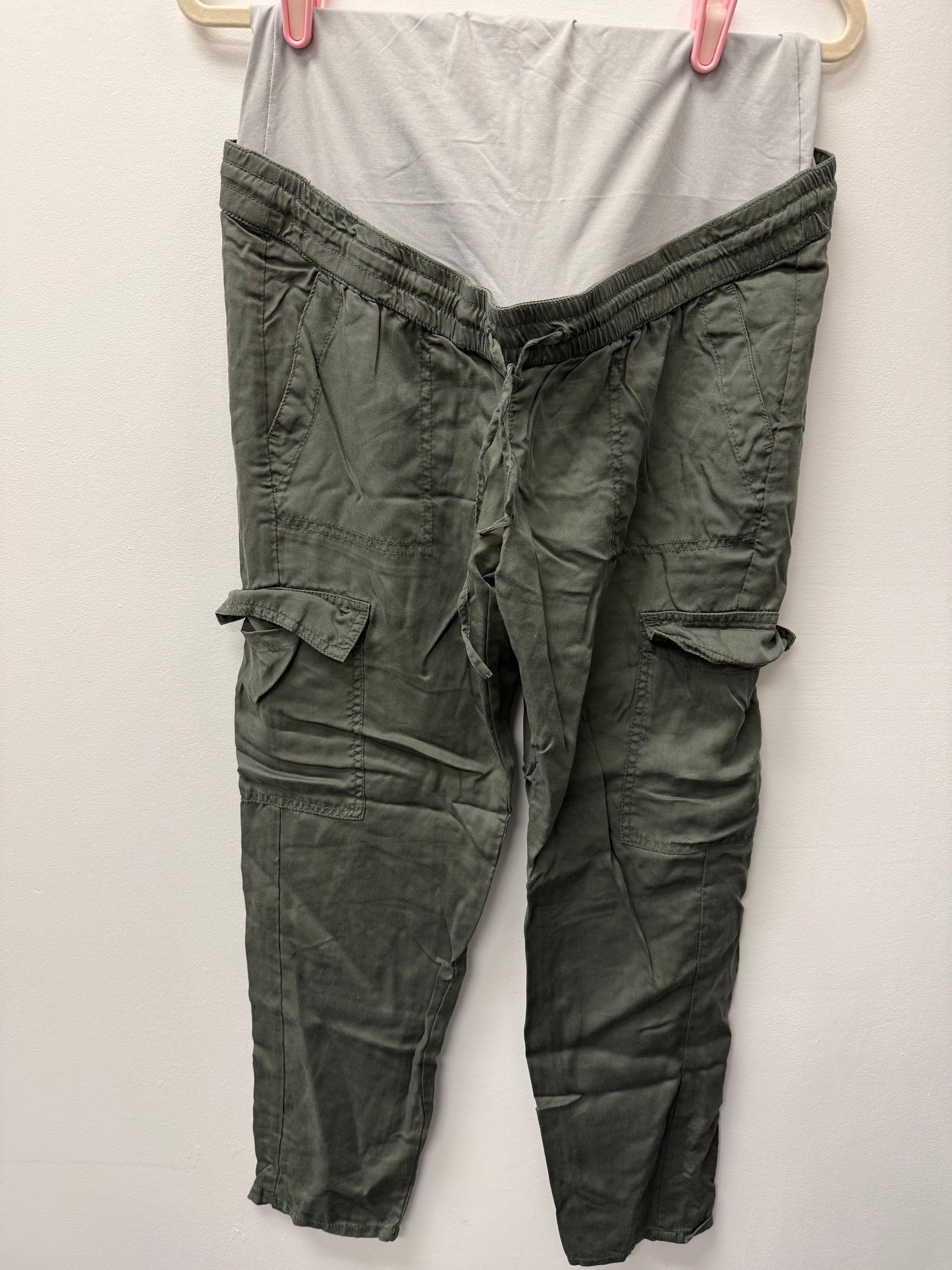 THYME GREEN MATERNITY PANTS SIZE SMALL