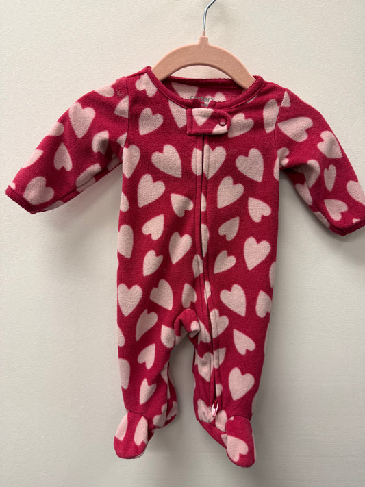 CARTERS FLEECE HEART SLEEPER SIZE NEWBORN