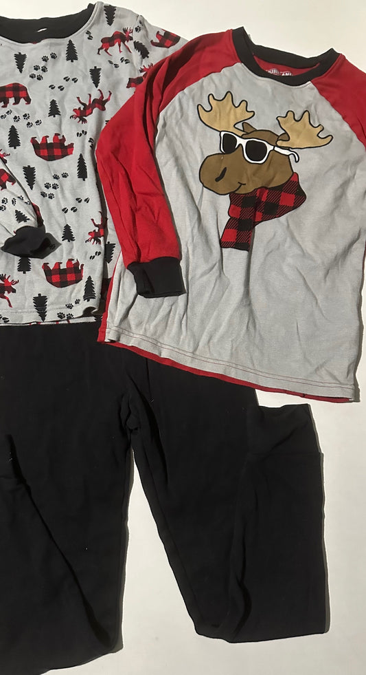 Kirkland, 3-Piece Grey, Black, and Red Moose Pyjamas - Size 8