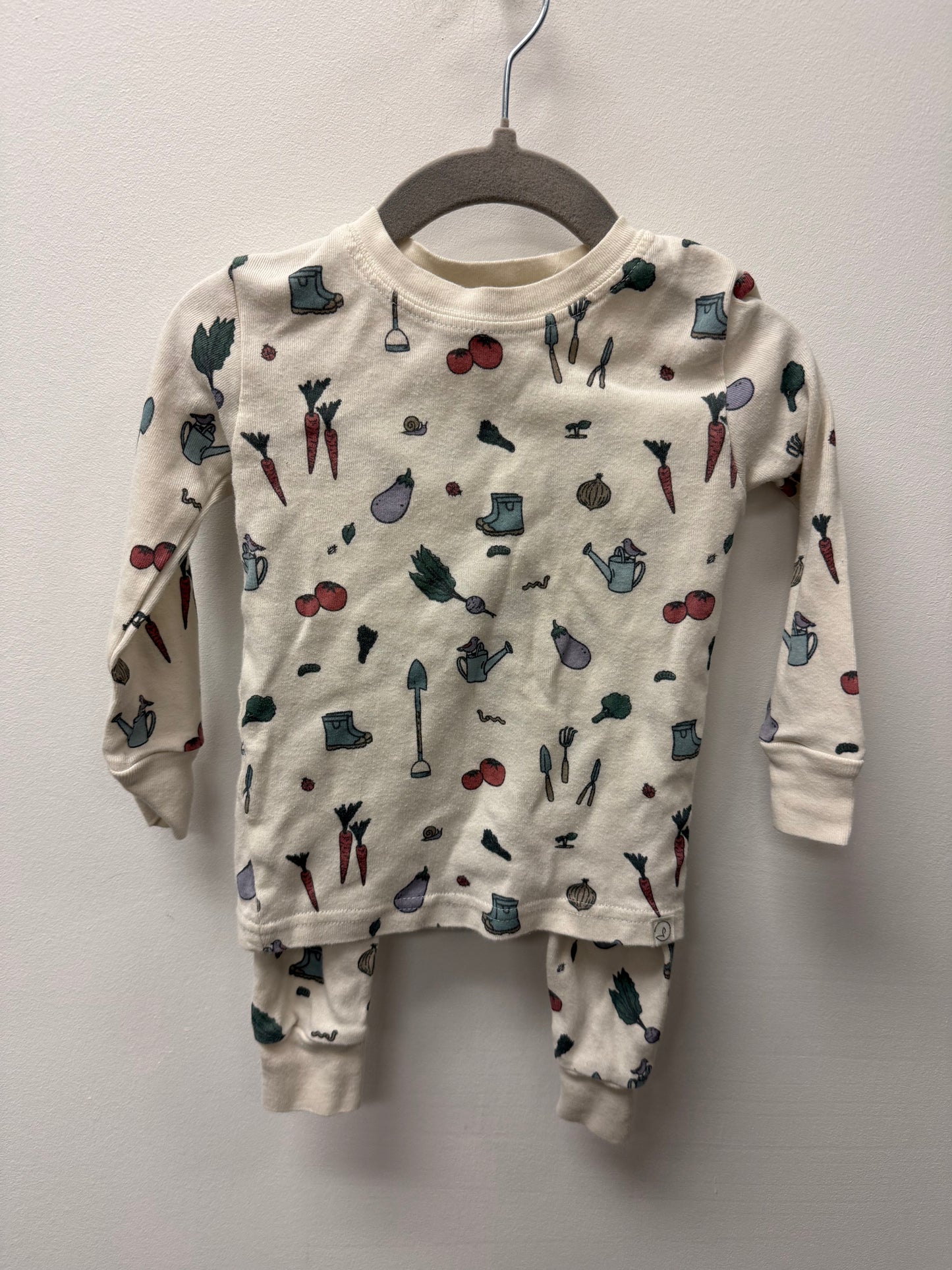 LITTLE PLANET GARDENING PJ'S SIZE 18M