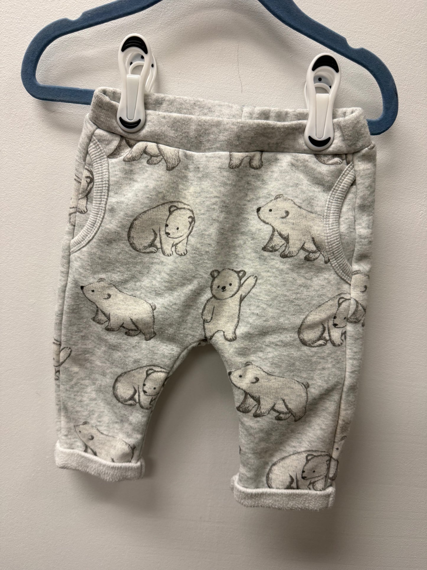 H&M POLAR BEAR PANTS SIZE 4-6M