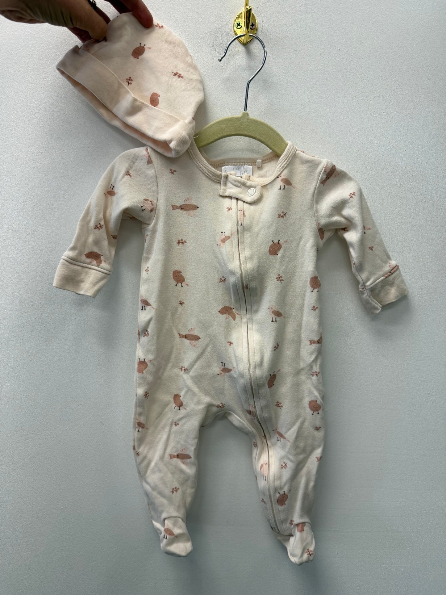 BEAU + BELLE SLEEPER AND HAT SIZE 3-6M
