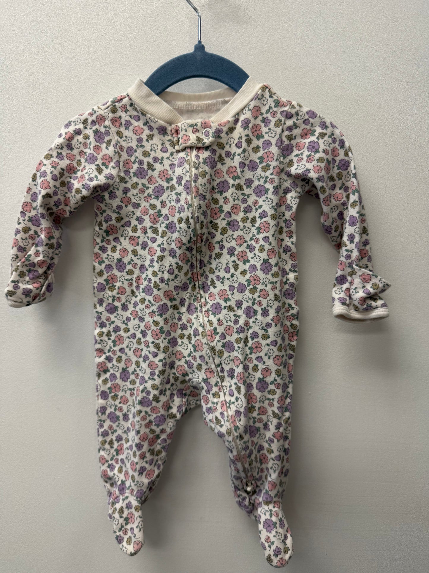 CARTERS PURPLE FLORAL SLEEPER SIZE 3M