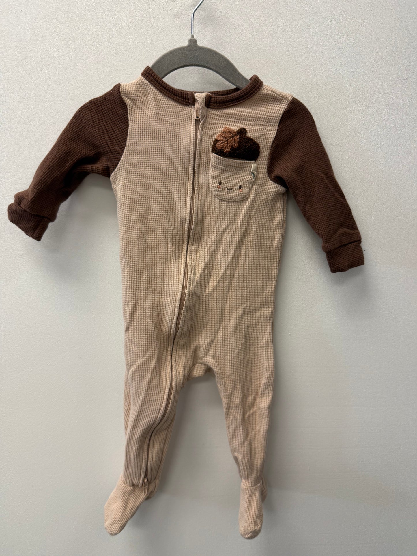 RABBIT + BEAR ACORN SLEEPER SIZE 6-9