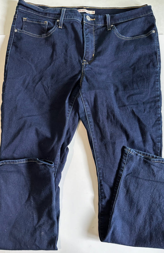 *Adult* Levi's, Shaping Bootcut Jeans - Size 32