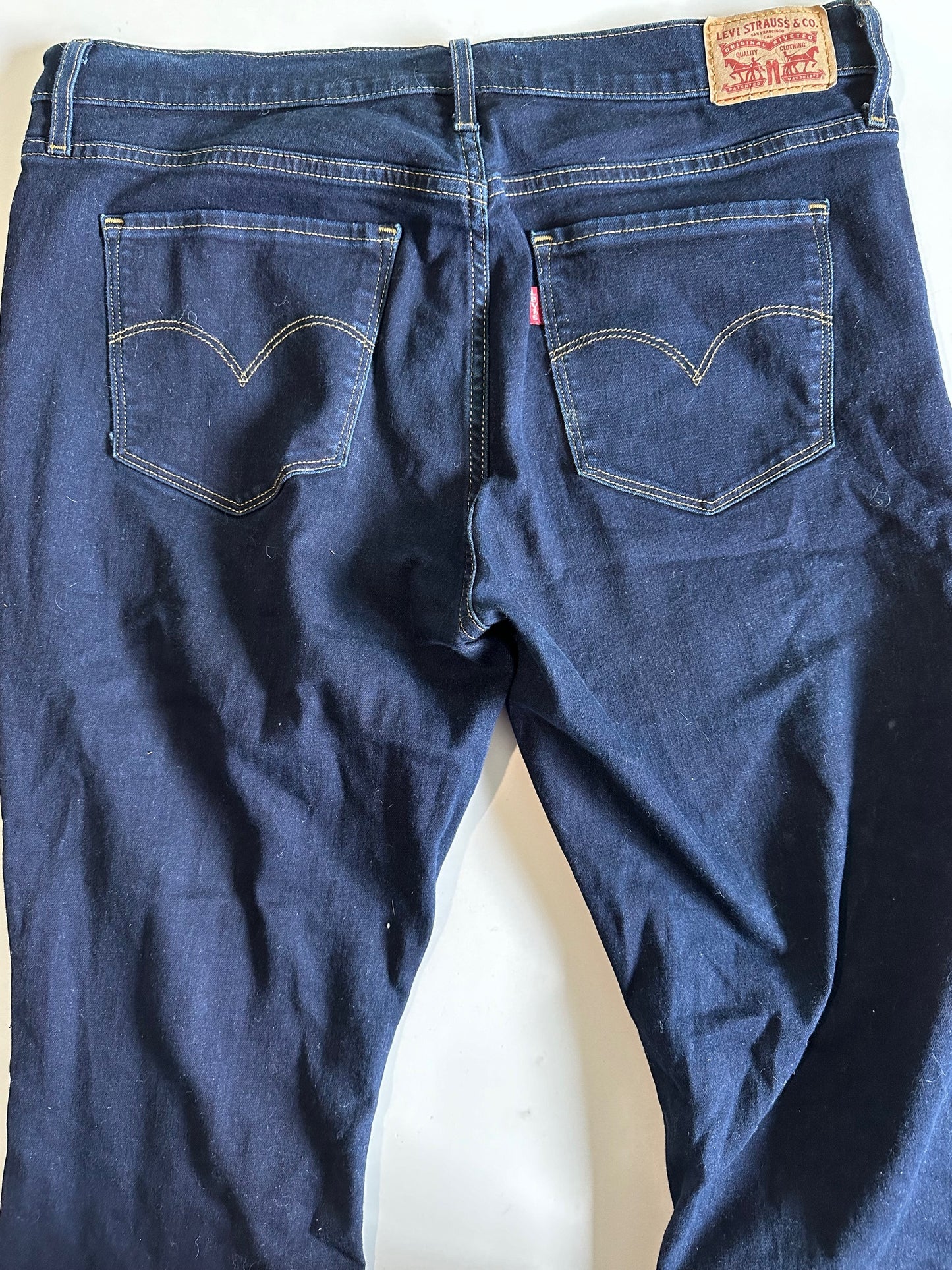 *Adult* Levi's, Shaping Bootcut Jeans - Size 32