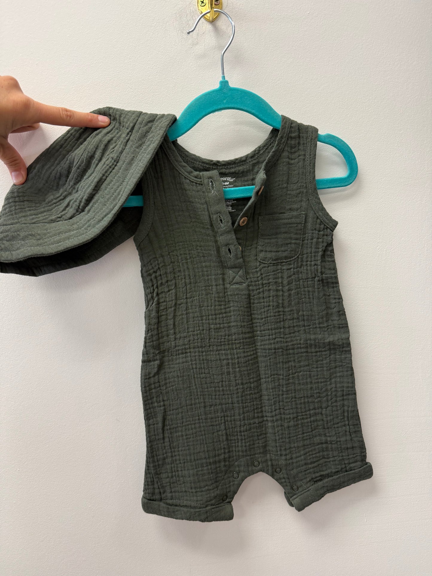 GEORGE GREEN SHORTALLS WITH HAT SIZE 3-6M