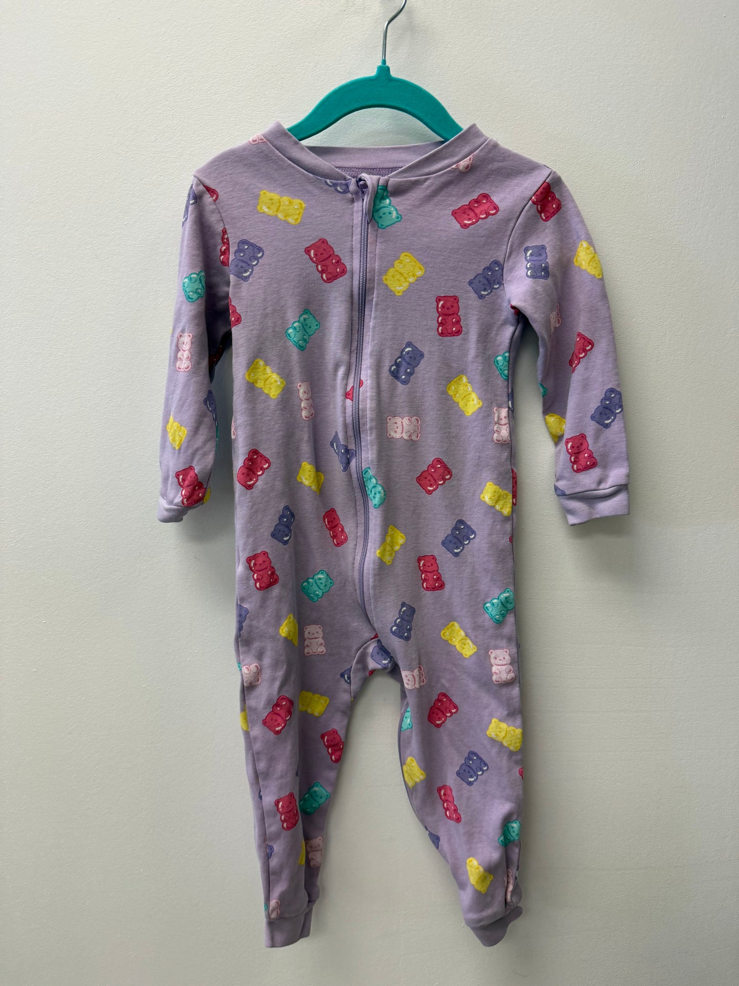 GEORGE GUMMY BEAR SLEEPER SIZE 2T