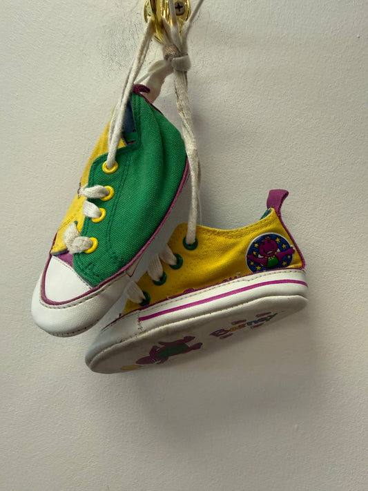 VINTAGE BARNEY SHOES SIZE 12-18M