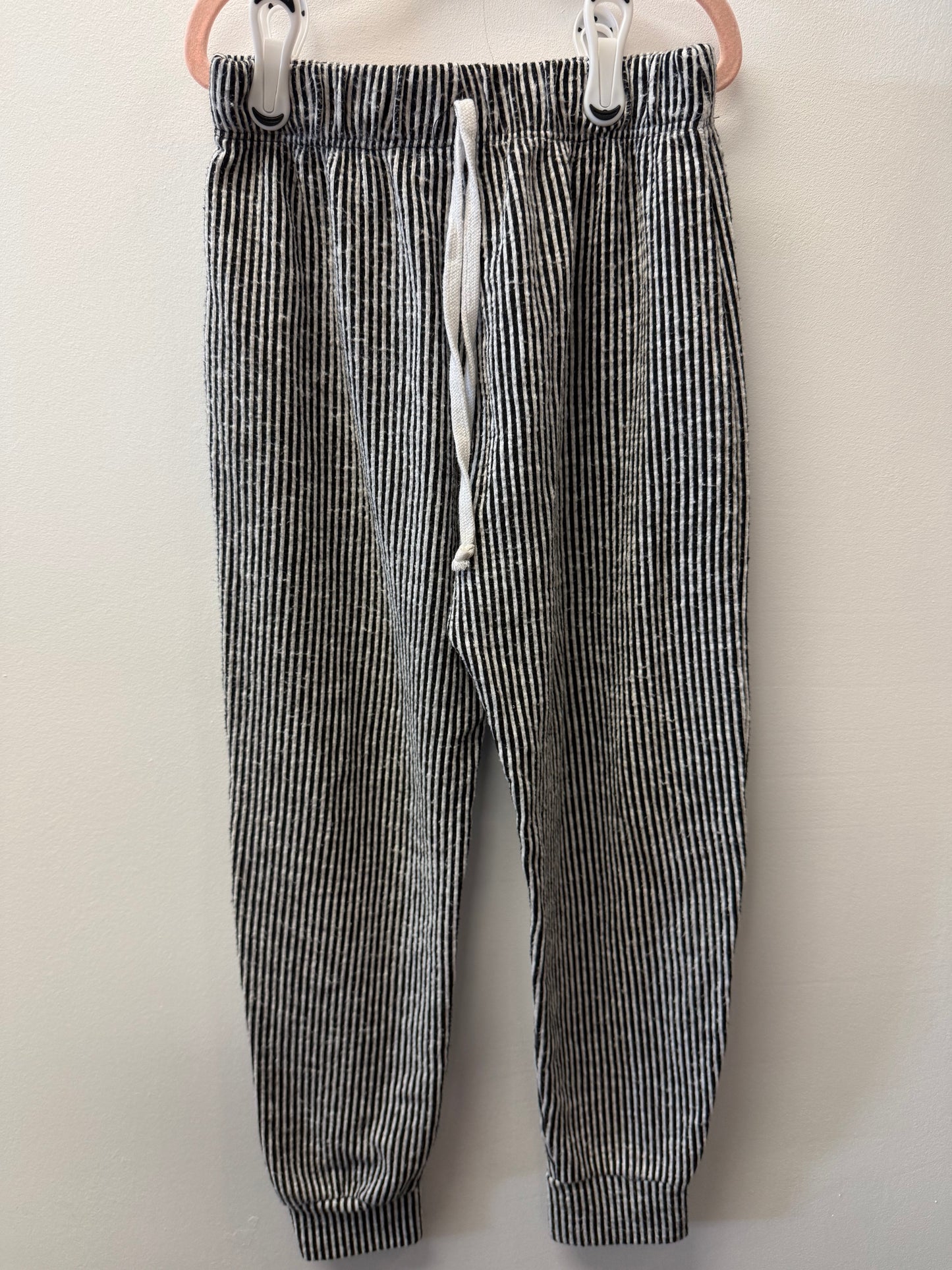 CAUTION TO THE WIND JOGGERS SIZE 7-8