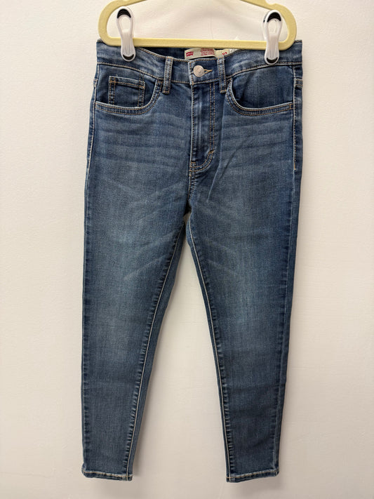 NEAR NEW LEVI JEANS SIZE 10