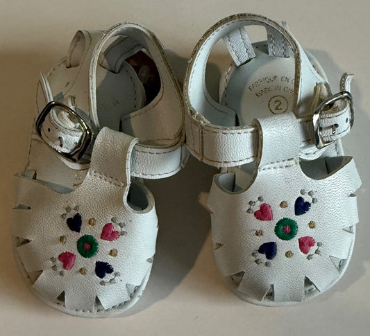 Unknown Brand, White Heart Sandals - Size 2T