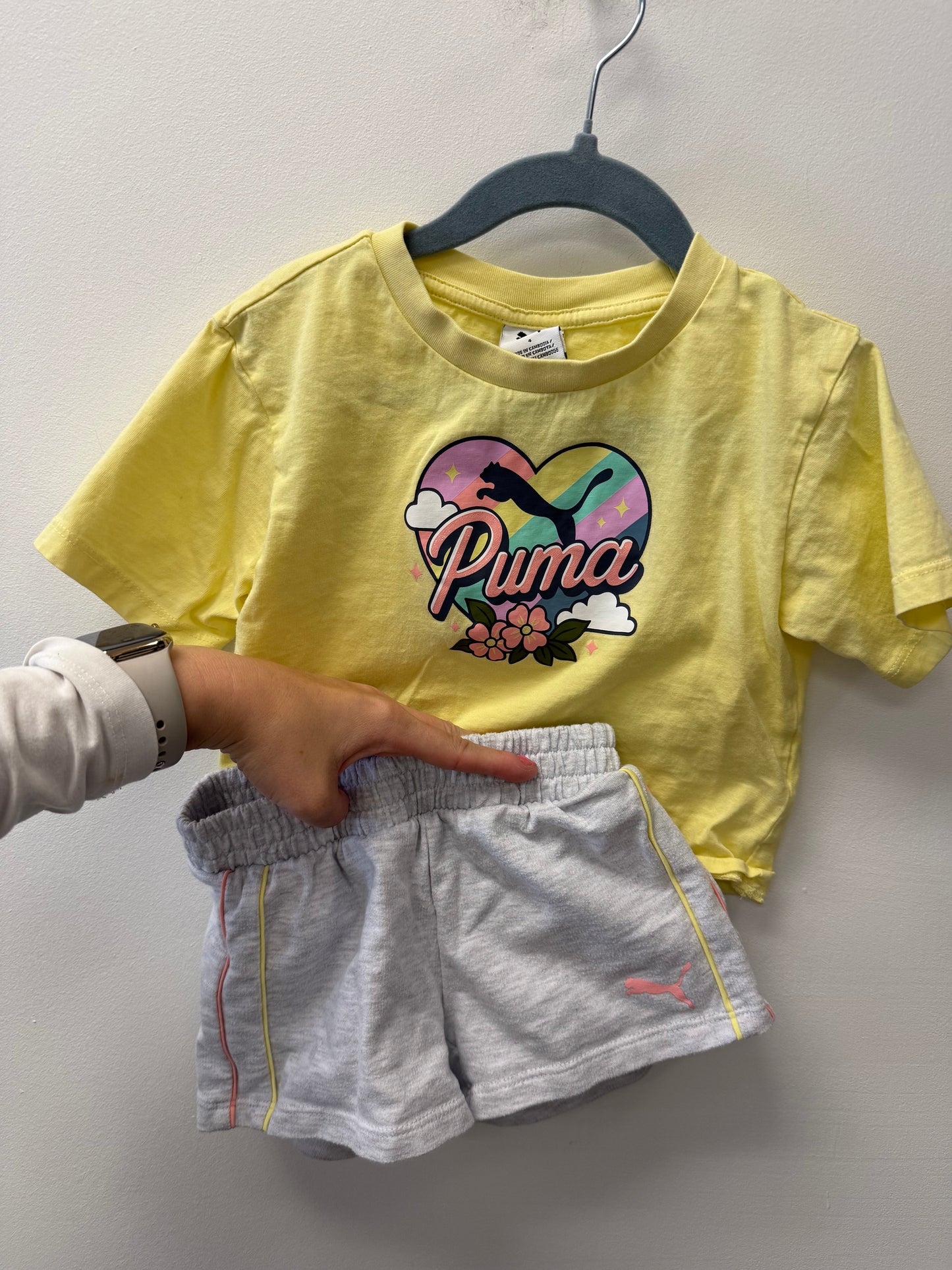 PUMA SHORTS OUTFIT SIZE 4T