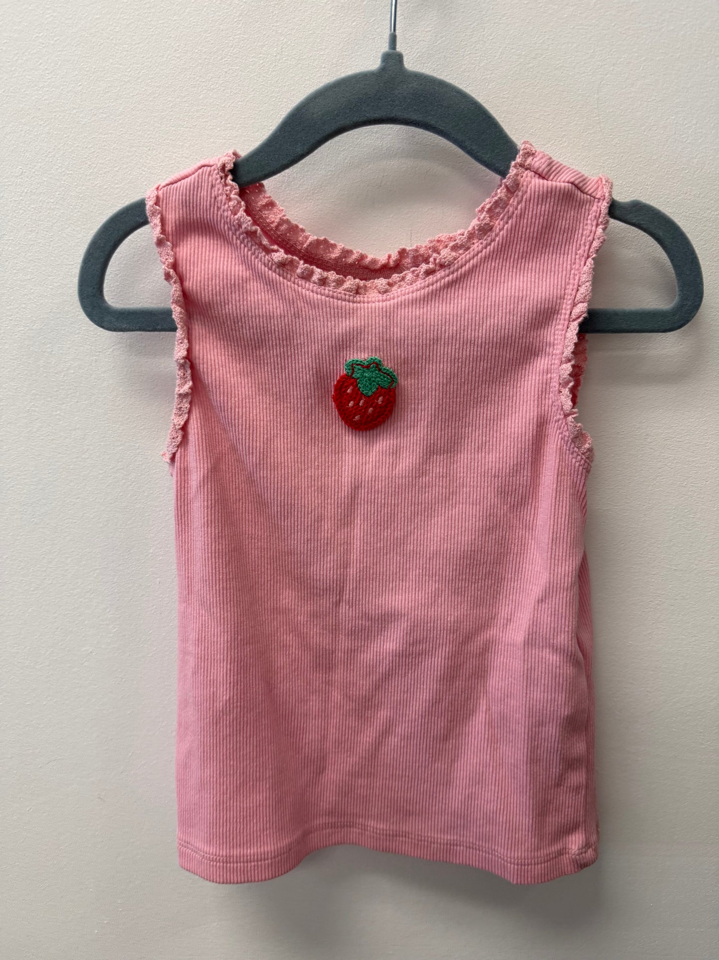 JOE FRESH STRAWBERRY TANK SIZE 4T