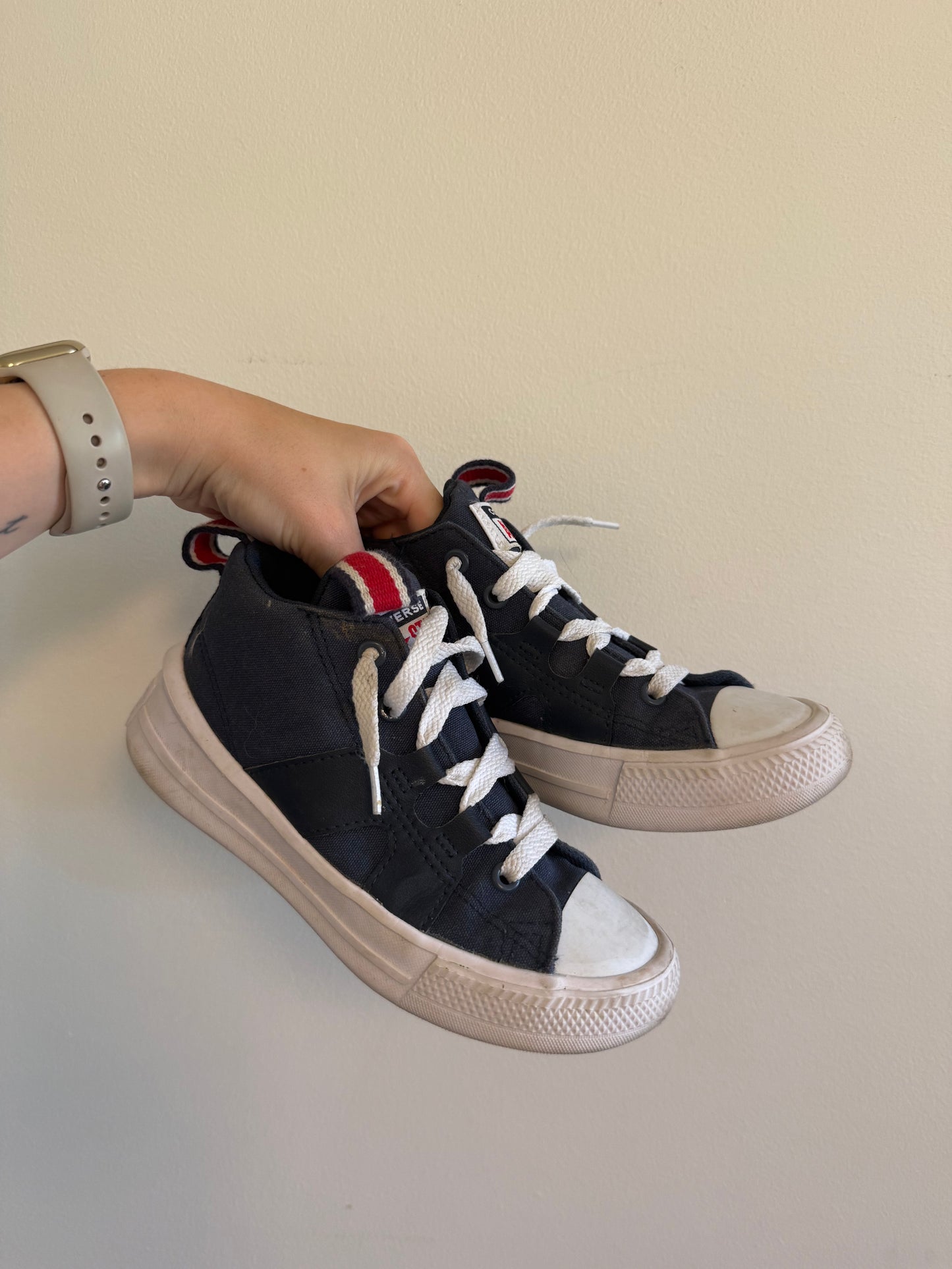 CONVERSE HIGH TOPS SIZE 13