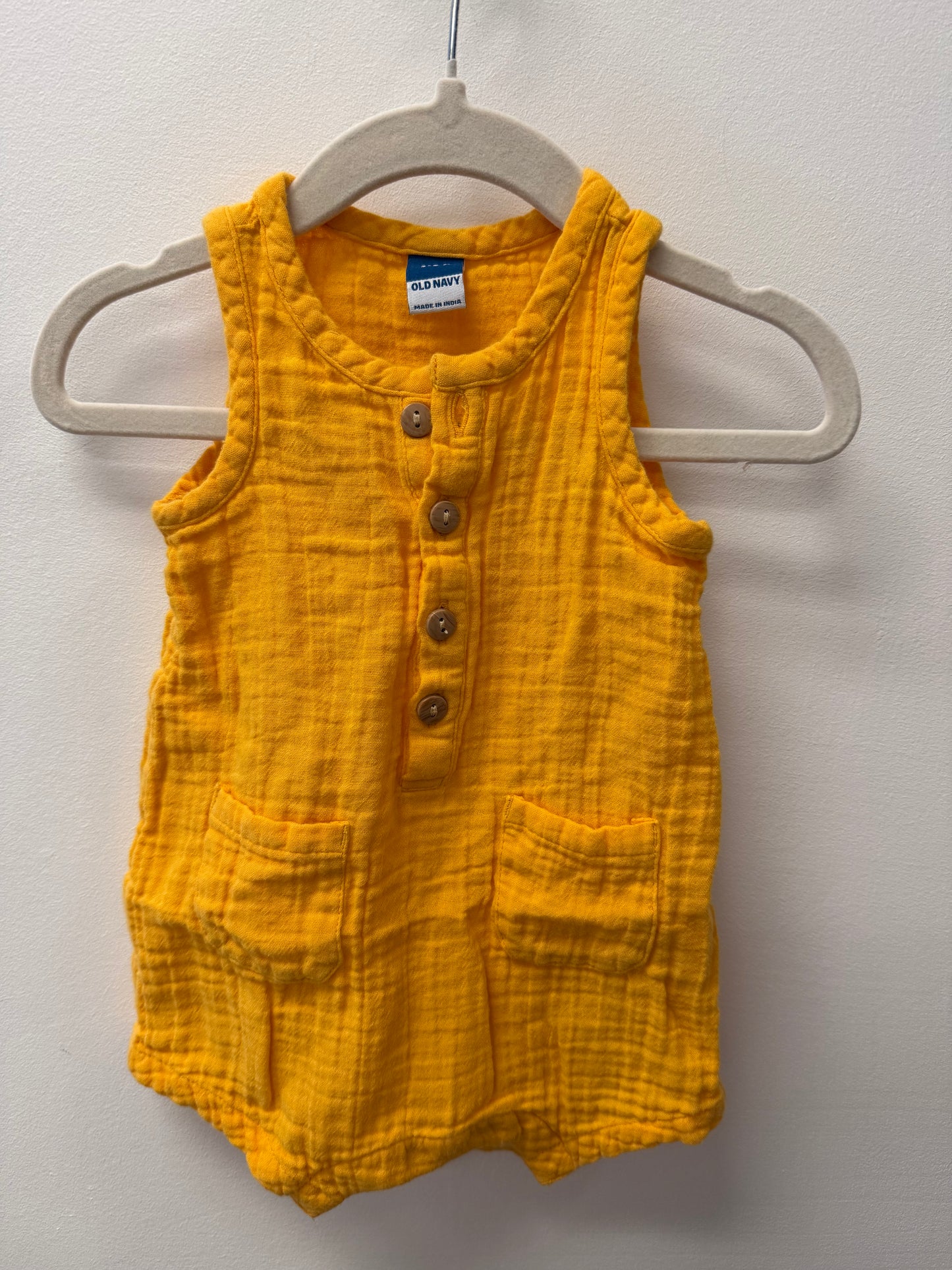 OLD NAVY LINEN ROMPER SIZE 3-6M