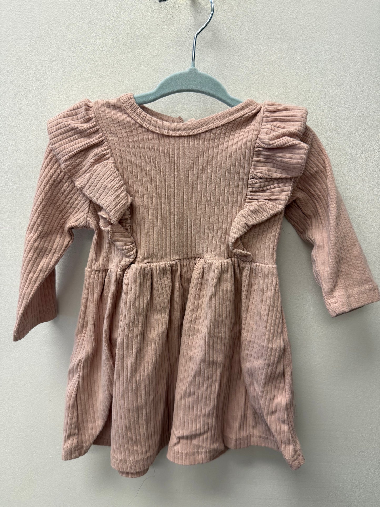 MILA DRESS SIZE 0-6M
