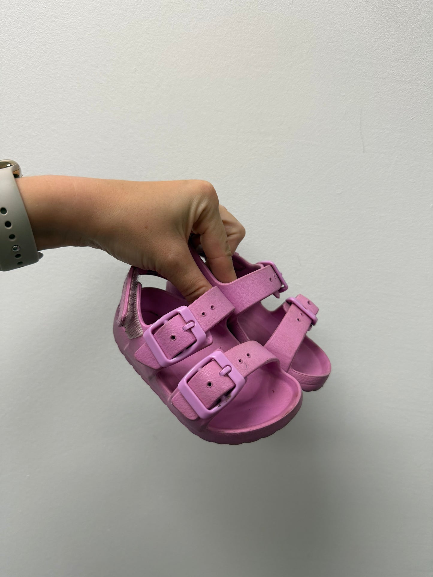 CAT & JACK PINK SANDALS SIZE 5