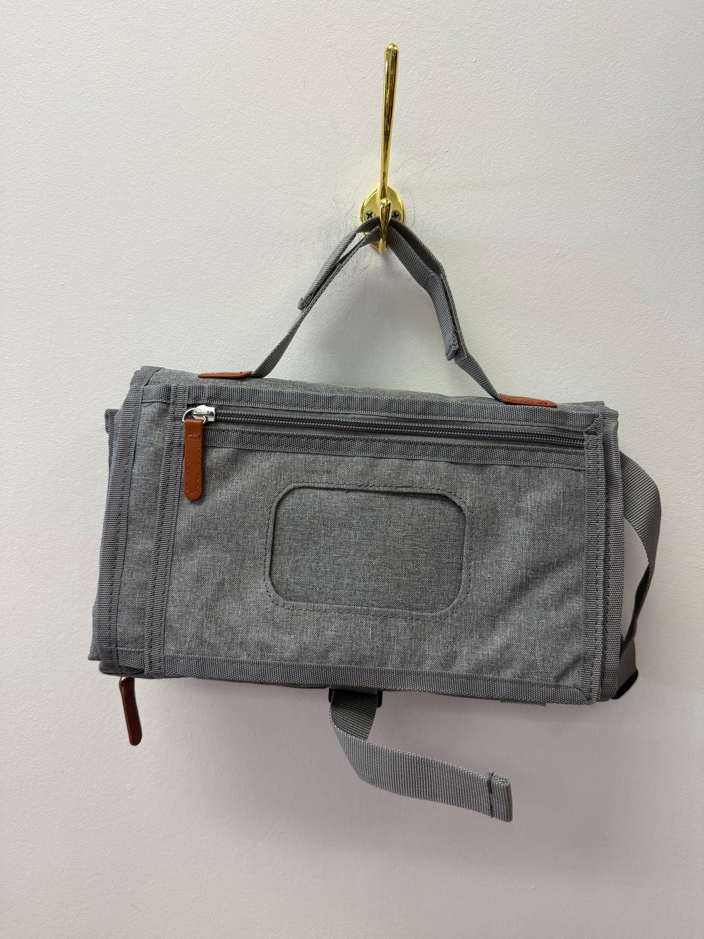 NEW PORTABLE DIAPER CHANGE PAD & WIPES CASE
