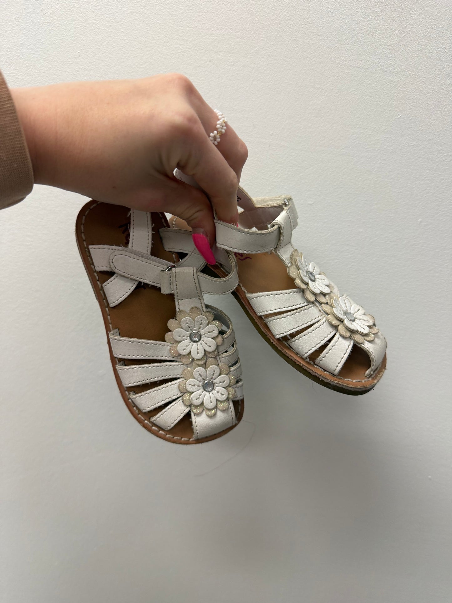RACHEL SHOES SANDALS SIZE 8