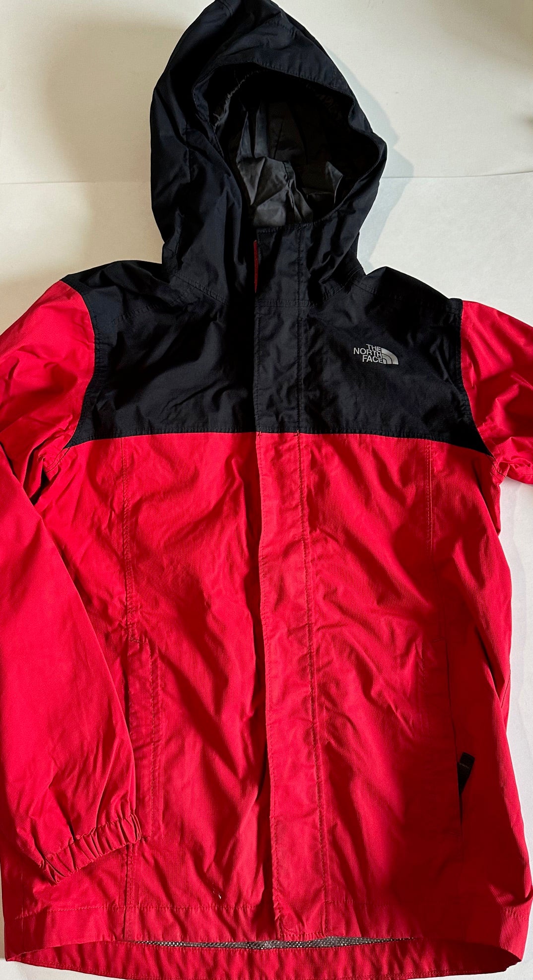 The North Face, Red and Black Light Jacket - Size Medium (10/12)