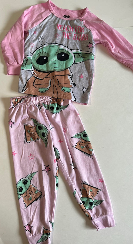 *Play* Star Wars, Two-Piece Pink Baby Yoda "Reach for the Stars" Pyjamas - Size 2T